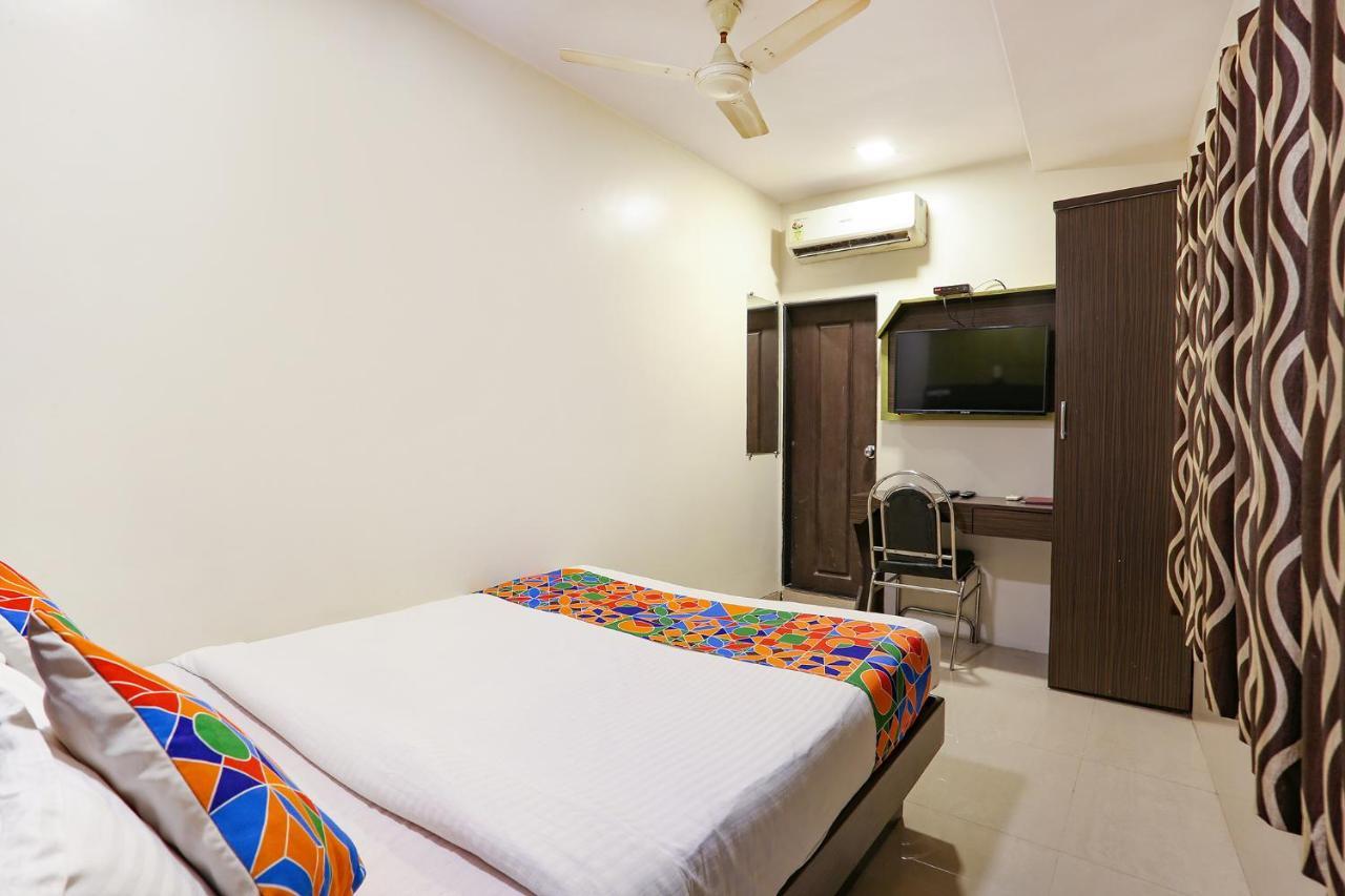 Hotel Aksa Powai Bombaim Exterior foto