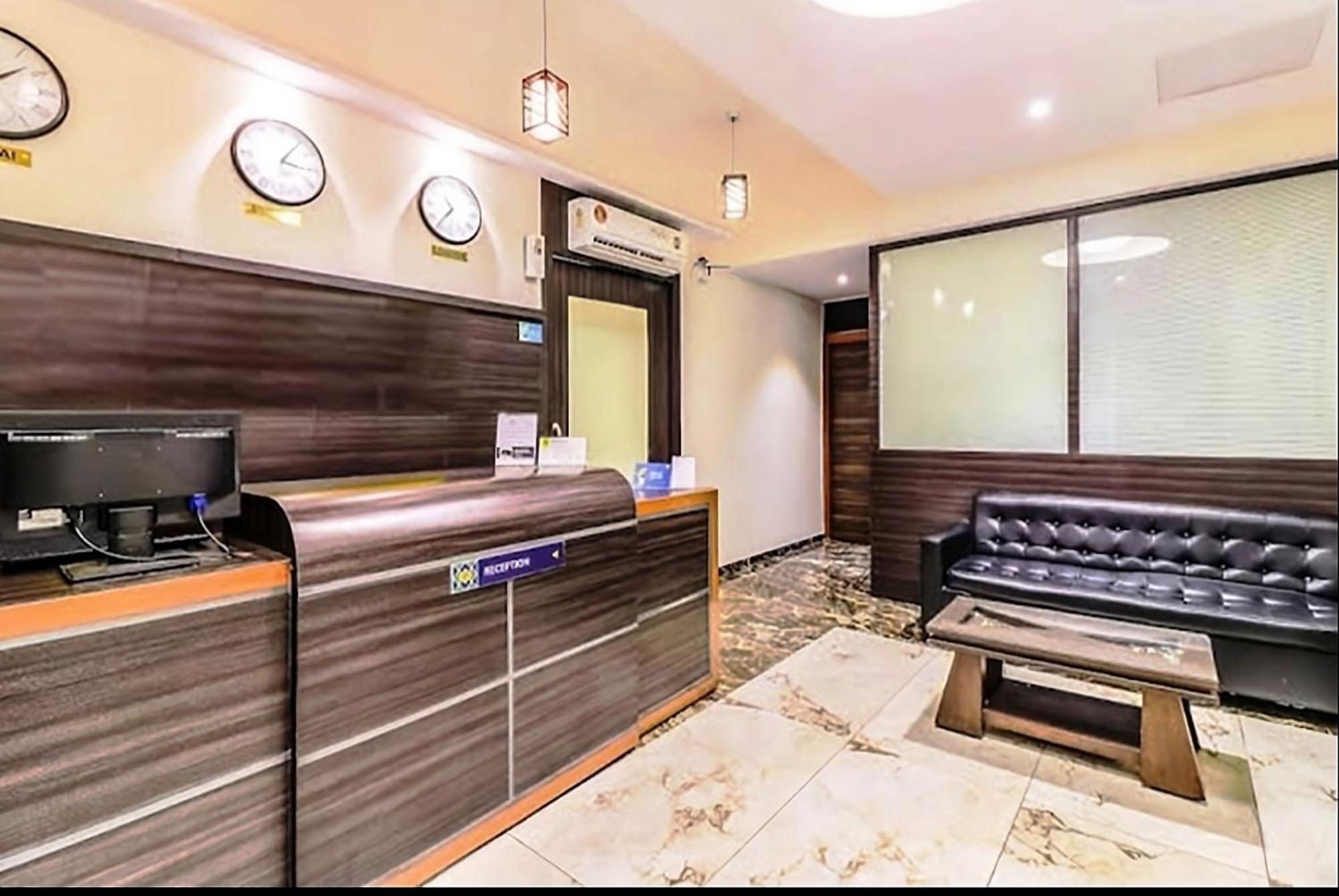 Hotel Aksa Powai Bombaim Exterior foto